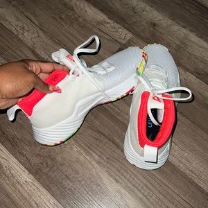 Men’a Adidas sneakers size 7 US